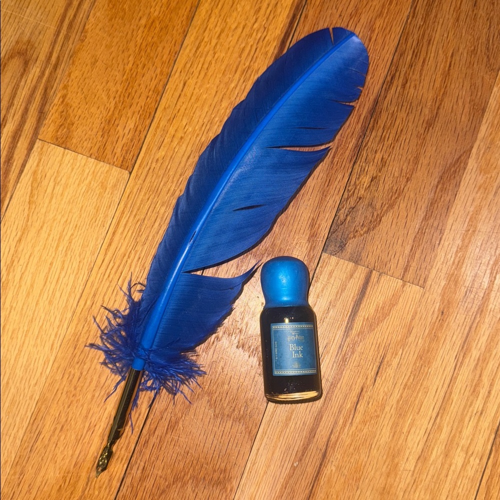 Harry Potter Blue Feather Quill Pen with Ink